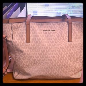 Micheal Kors Signature Handbag